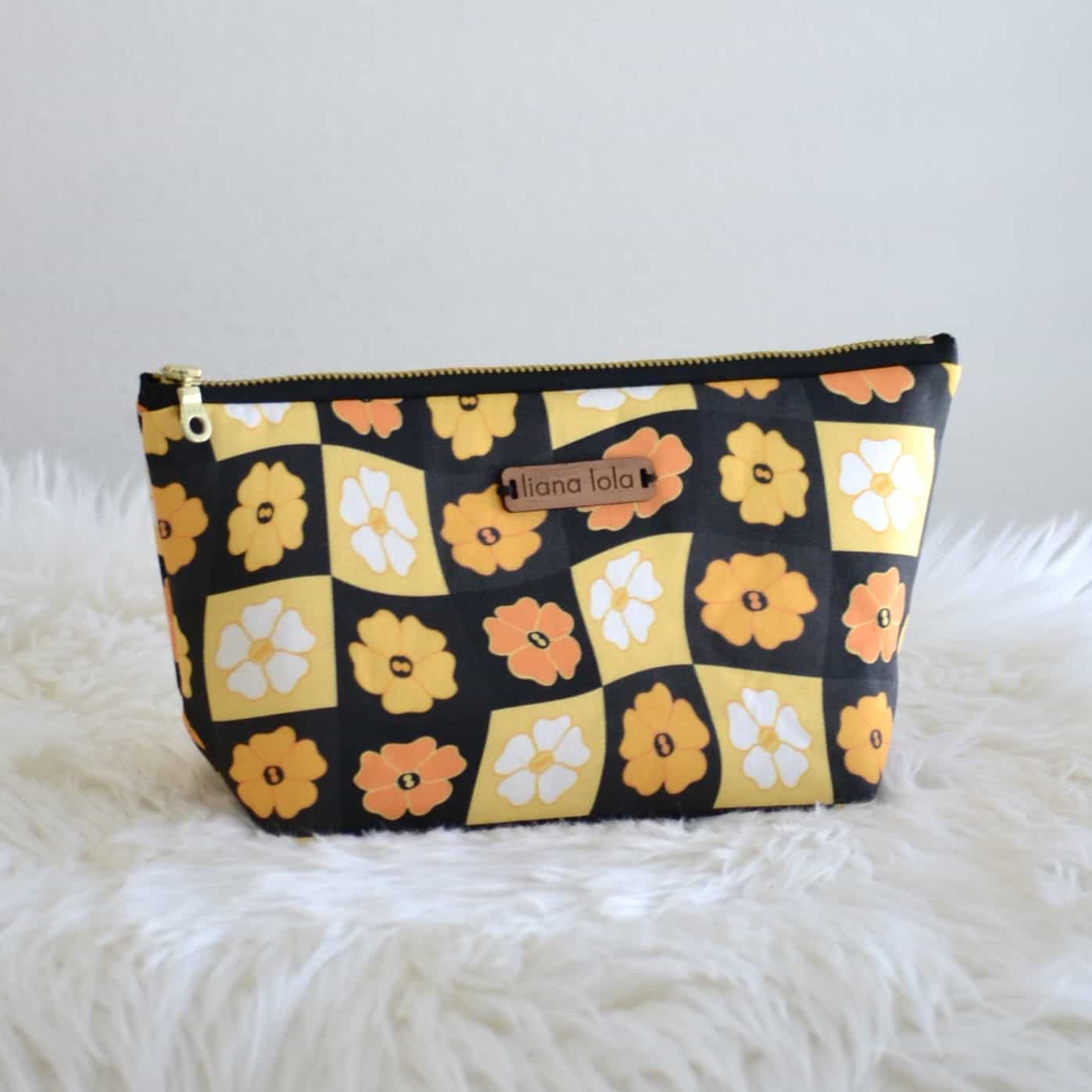 Accessory Pouch - Puakenikeni Checks Black Yellow – liana lola