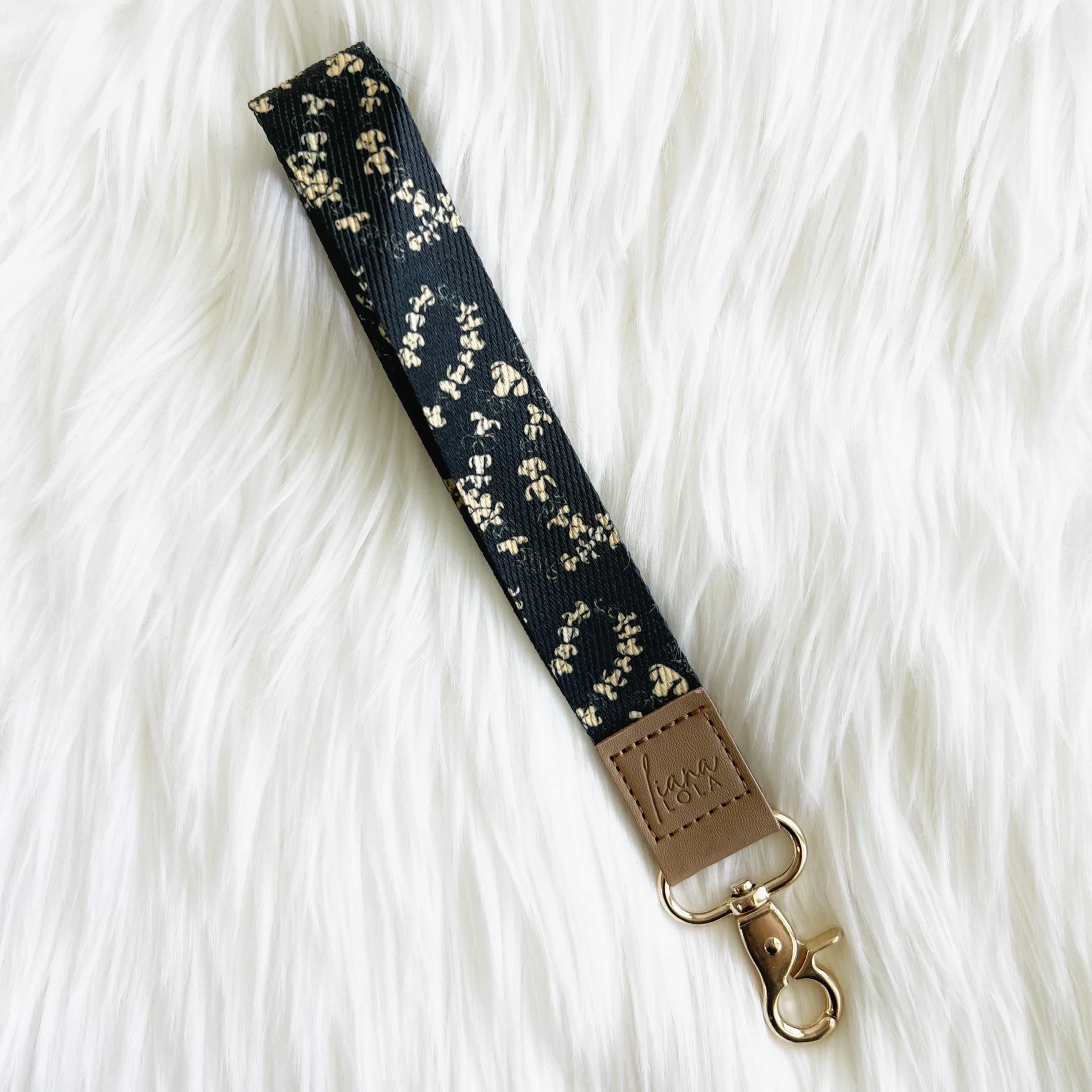 Keychain Wristlet Leather Pattern How To Sew A Wristlet Keychain